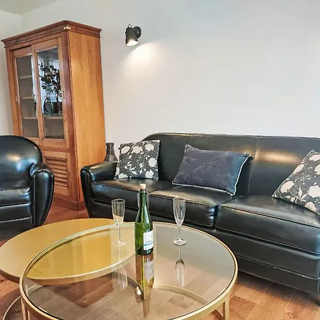 Prázdninový dům Le Logis De Papeu By Interhome Frehel